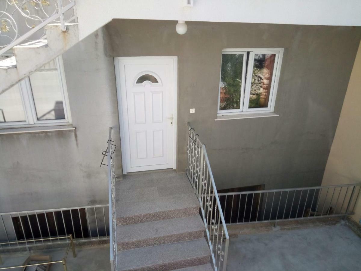 Apartmani Maris Трогир Экстерьер фото