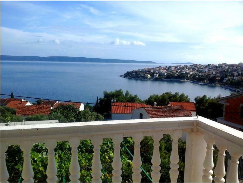 Apartmani Maris Трогир Экстерьер фото